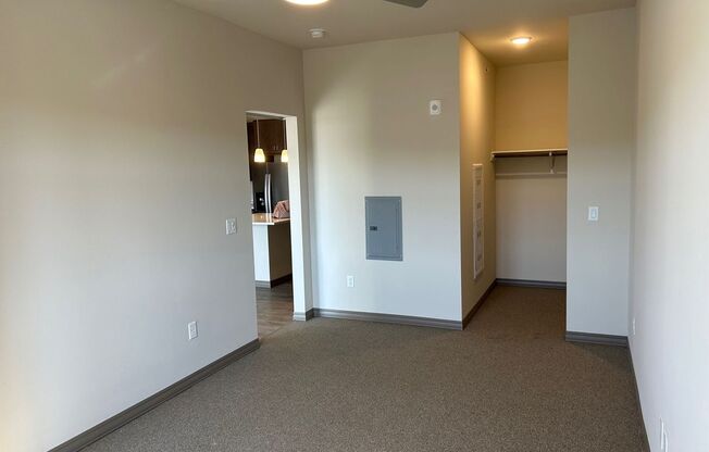 1 bed, 1 bath, 620 sqft, $1,385, Unit 5380205