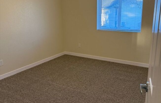 2 beds, 2 baths, 1,100 sqft, $1,525, Unit 183-160