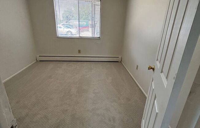 5340 W. 10th Ave #20