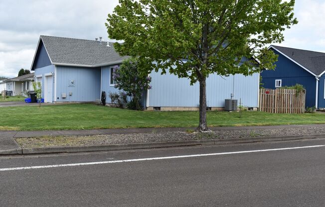 469 Hummingbird St. SE