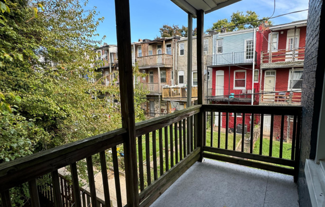 3 beds, 1 bath, $1,600