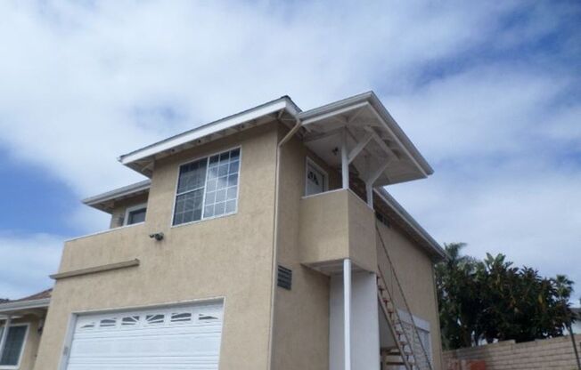 2 Bedroom 1 bath apartment