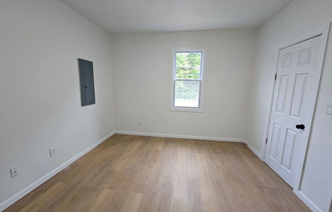 Fully update 1 bedroom 1 bath apartment for rent
