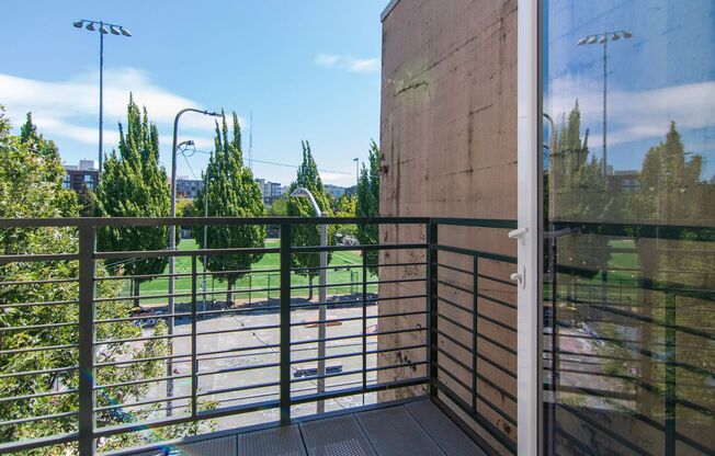 Studio, 1 bath, 610 sqft, $2,104, Unit 212