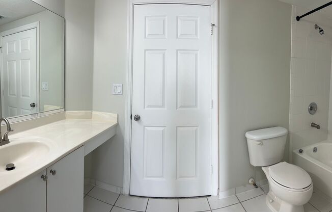 2 beds, 2 baths, 1,204 sqft, $1,993, Unit 10124-B2 - Bostonian