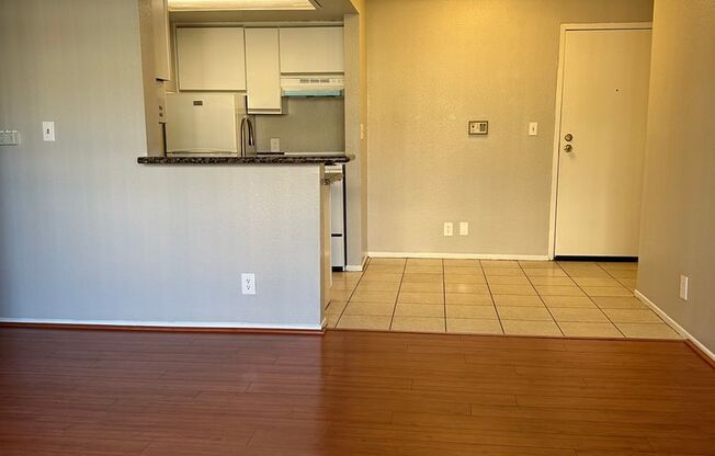 2 beds, 2 baths, 800 sqft, $2,145, Unit 222