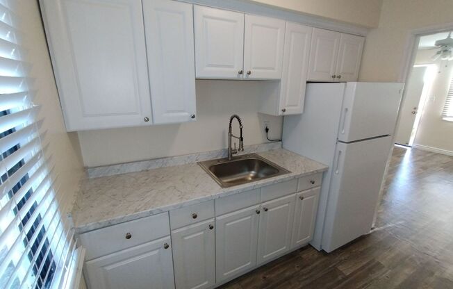 Hamilton Court Apartments