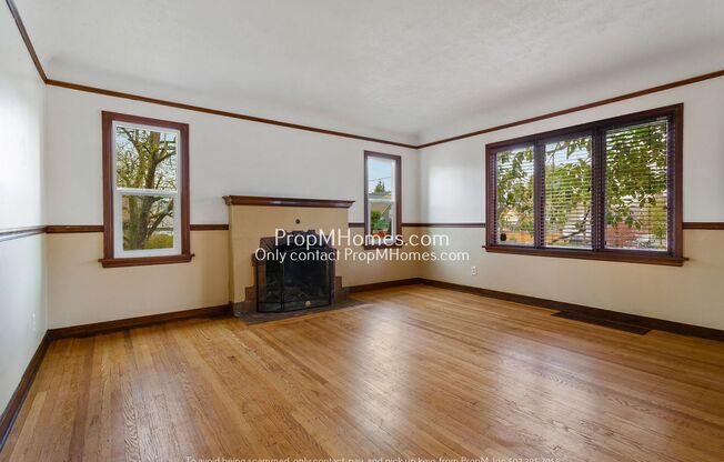 Charming 3-Bedroom Home in Overlook Neighborhood - Your Perfect Home Awaits!