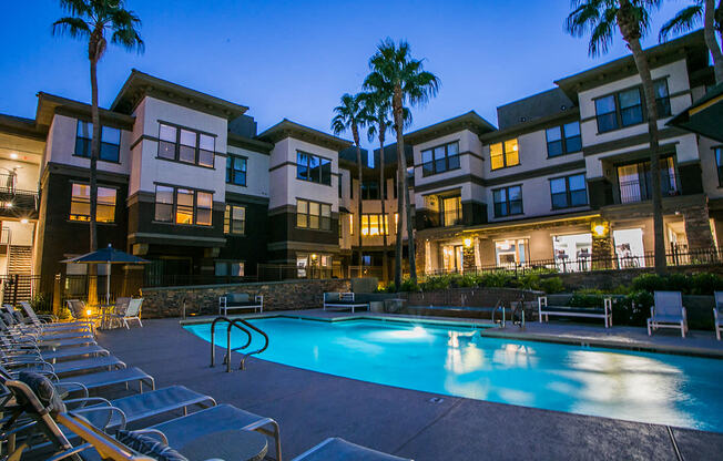 Pool Lounge Seating at Apartments Near Desert Ridge Arizona