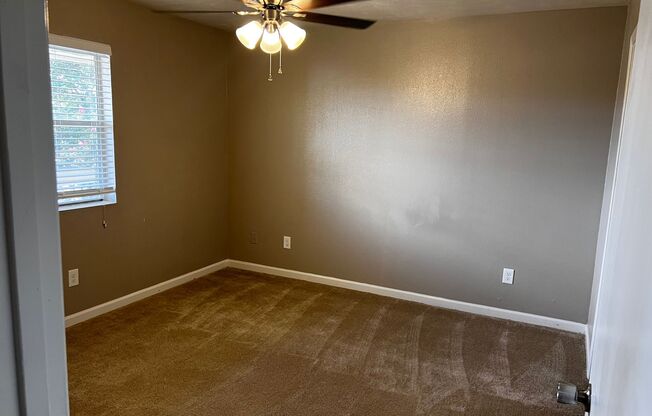 2 beds, 2 baths, 883 sqft, $995, Unit 501