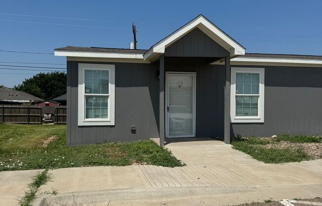 HUD or PCS ONLY !!! 3bedrooms 2 bathroom