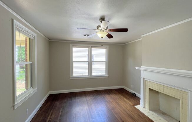 2 beds, 1 bath, $1,035