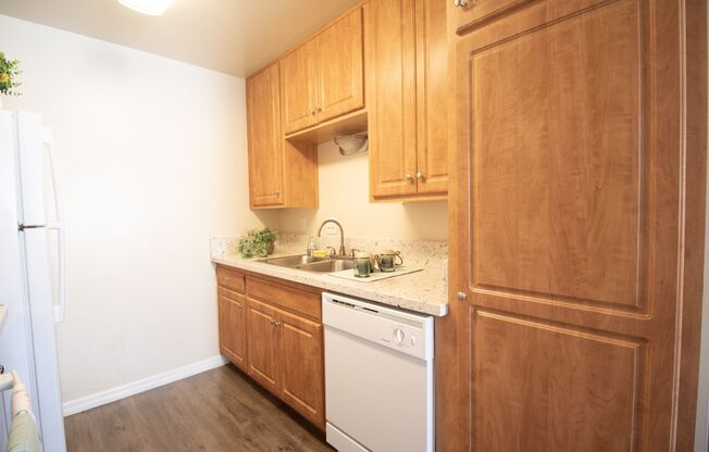 1 bed, 1 bath, 710 sqft, $2,350, Unit E-8