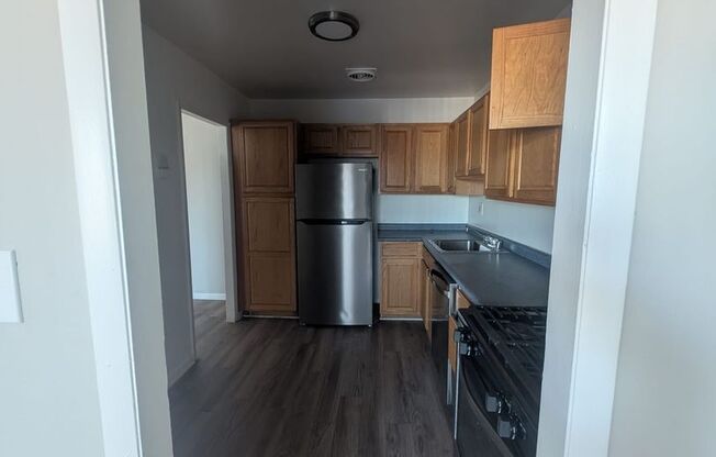 Bristol House Apartments