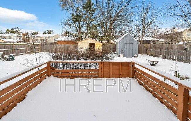 1990 ELBERT DR