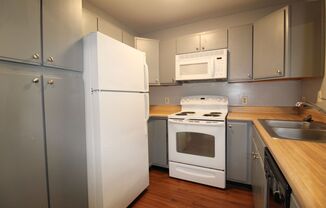 2 beds, 2 baths, $695