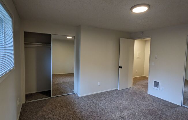 2 beds, 1.5 baths, 900 sqft, $1,545, Unit 7869