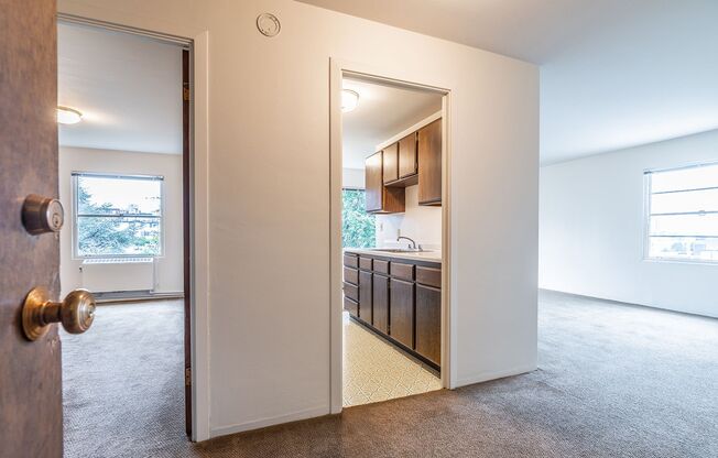 1 bed, 1 bath, 656 sqft, $1,875, Unit 302