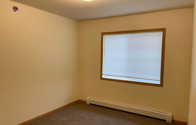 3 beds, 2 baths, 1,170 sqft, $1,355, Unit 5100-311