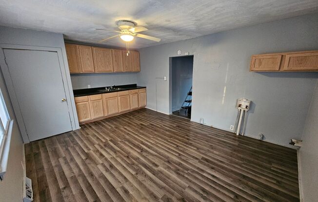 3 beds, 1 bath, $1,681