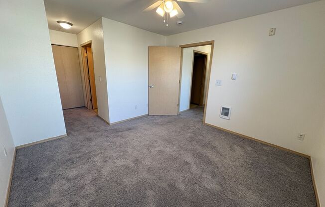 2 beds, 2 baths, 1,018 sqft, $1,450, Unit 354-3014