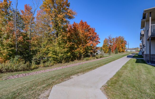 3 beds, 2 baths, 1,265 sqft, $1,570, Unit BS 940-05