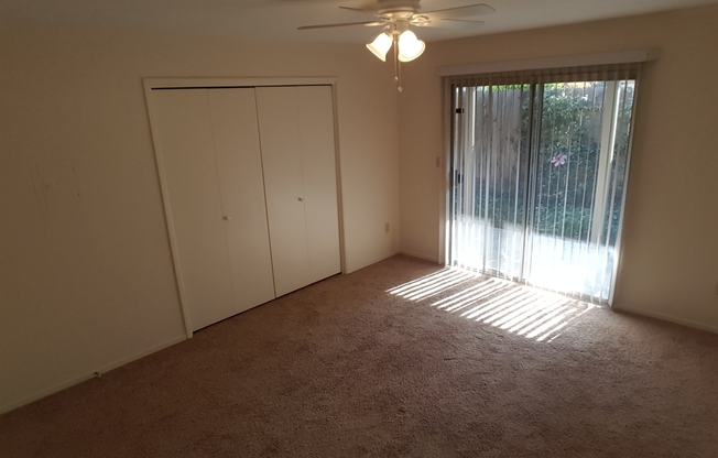 2 beds, 1 bath, 950 sqft, $1,700, Unit 1618 Montclair Dr., Modesto, Calif.