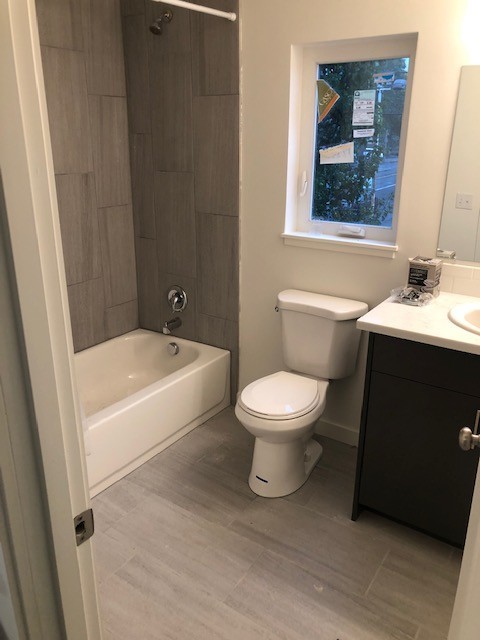 Studio, 1 bath, 417 sqft, $1,550, Unit 1714- Unit 2