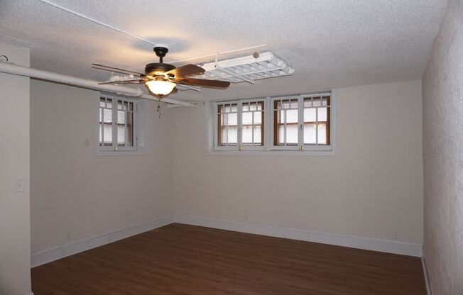 Studio, 1 bath, 540 sqft, $850, Unit B