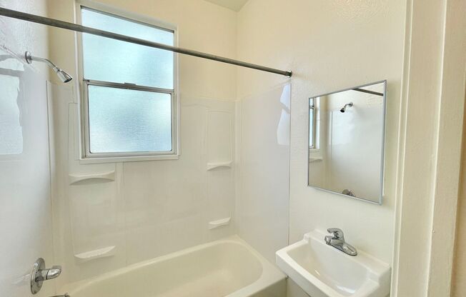 Studio, 1 bath, $1,795, Unit 700 Laguna Street, #108