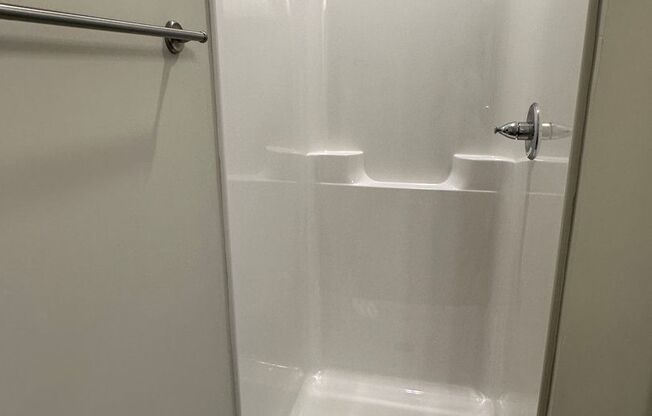 2 beds, 2 baths, 1,025 sqft, $1,265, Unit D203