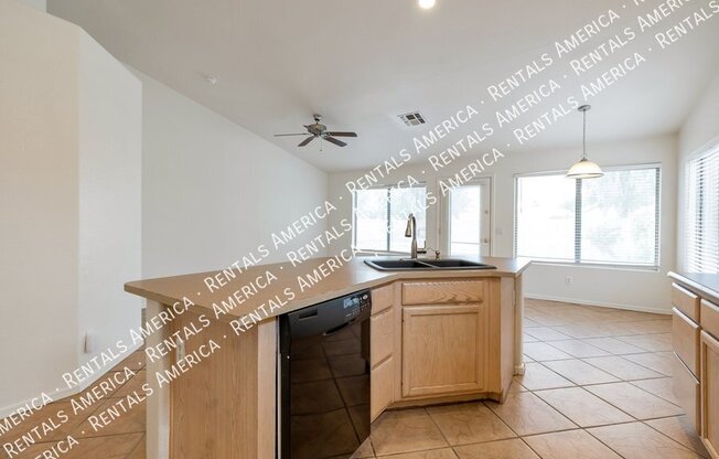 2261 S Comanche Drive