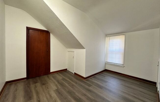 2 beds, 1 bath, $850, Unit #2