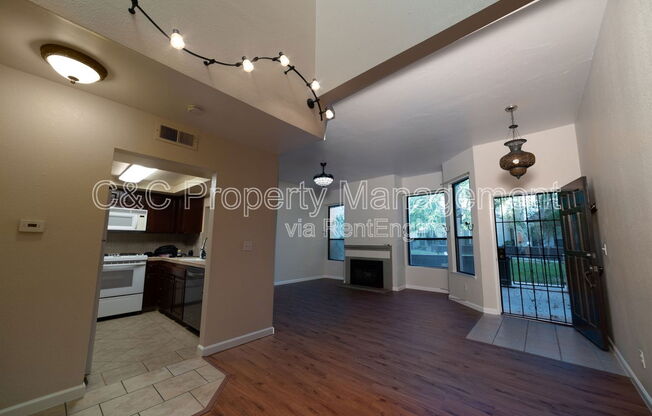 2890 E HUNTINGTON BLVD