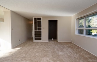 3 beds, 1 bath, $2,695