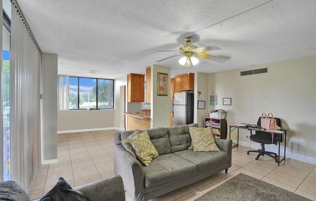 2BED/2BATH