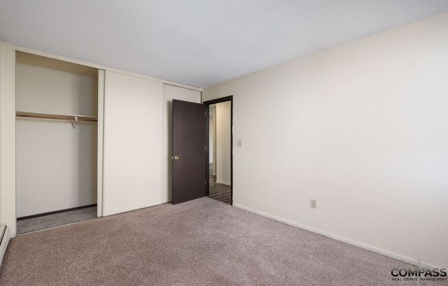 3 beds, 2 baths, 1,209 sqft, $1,295, Unit 2215-228