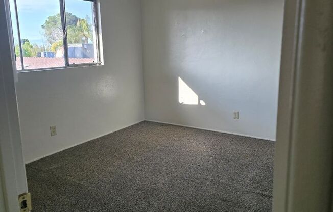 938 Princeton Ave. #E -Apartment