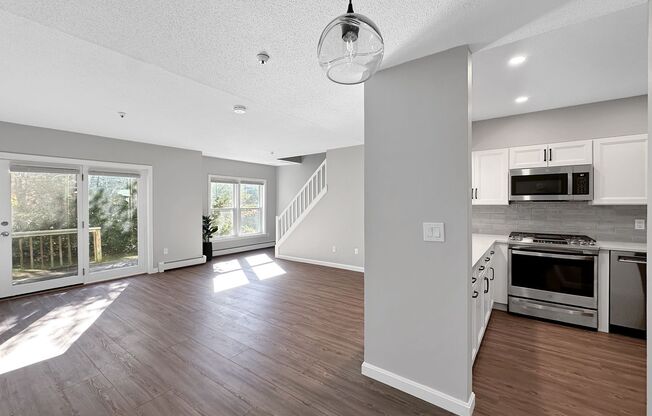 Beautiful Remodeled  3 Bedroom Condo!