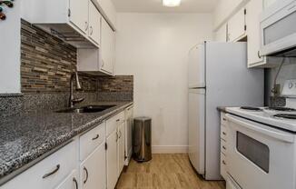 2 beds, 2 baths, 1,074 sqft, $1,250