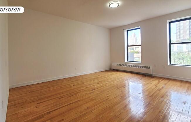 306 W 51 ST