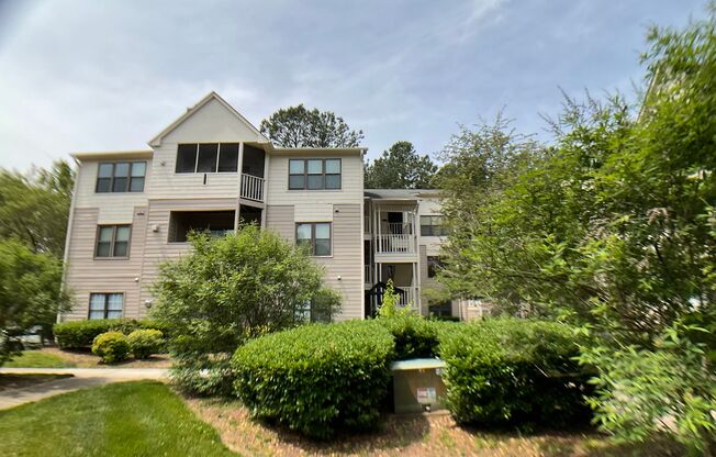 2 beds, 2 baths, $1,595, Unit Unit 1A32