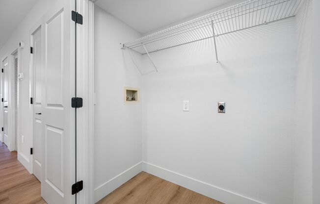 2 beds, 2.5 baths, 1,200 sqft, $1,995, Unit 13
