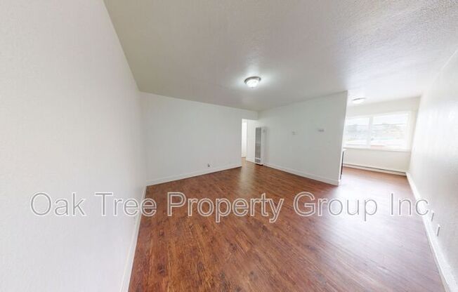 2711 23 AVE