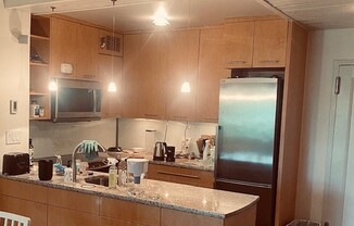 Studio, 1 bath, 570 sqft, $2,700, Unit 125
