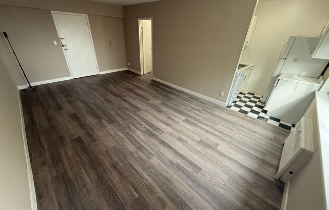 Sixteen53 Prospect Avenue