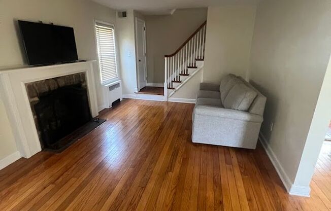 3 beds, 1 bath, $1,800