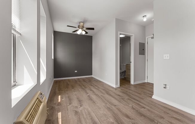 Studio, 1 bath, 211 sqft, $1,395, Unit 319