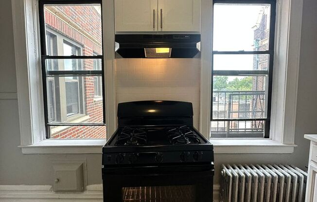 1 bed, 1 bath, 750 sqft, $1,595, Unit APT 410