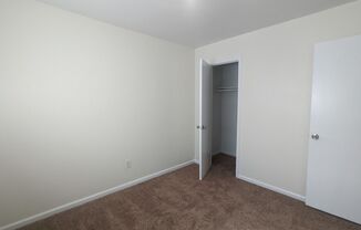 2 beds, 1 bath, $745, Unit 7313 N Moberly Dr. Apt. B